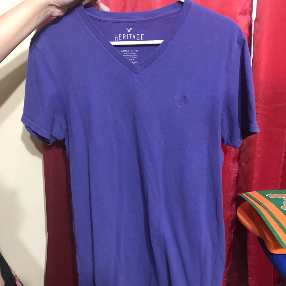 American Eagle T shirt